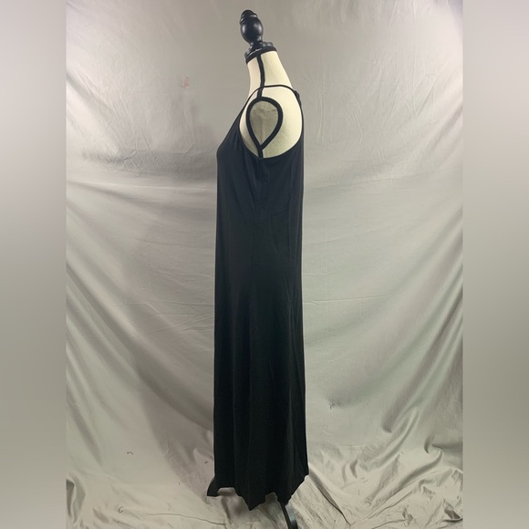 Black Halter Neck Tee Dress - Picture 7 of 8